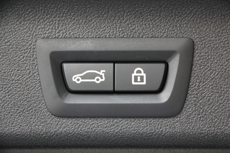 BMW 5シリーズ 530i ﾂｰﾘﾝｸﾞMｽﾎﾟｰﾂ ｾﾚｸﾄP 後期 252馬力 ﾊﾟﾉﾗﾏｻﾝﾙｰﾌ ｺﾆｬｯｸﾚｻﾞｰ 全席ﾋｰﾀｰ ﾊｰﾏﾝｶｰﾄﾞﾝｻﾗｳﾝﾄﾞｱﾀﾞﾌﾟﾃｨﾌﾞｻｽ 19AW Mspﾌﾞﾚｰｷ LEDﾍｯﾄﾞﾗｲﾄ ｵｰﾄﾊｲﾋﾞｰﾑ 360度ｶﾒﾗ ｱｯﾌﾟﾙｶｰﾌﾟﾚｲ BMWﾗｲﾌﾞｺｯｸﾋﾟｯﾄ 2年保証