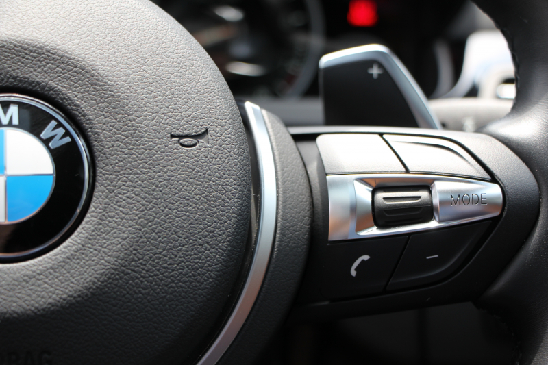 BMW 6シリーズ 640i ｸﾞﾗﾝｸｰﾍﾟｾﾚﾌﾞﾚｰｼｮﾝｴﾃﾞｨｼｮﾝ ｴｸｽｸﾙｰｼﾌﾞｽﾎﾟｰﾂ 後期 ﾌｪｲｽﾘﾌﾄ後 33台限定車 ｻﾝﾙｰﾌ MPerformance20AW ｺﾆｬｯｸ&ﾌﾞﾗｯｸｺﾝﾋﾞﾅｯﾊﾟﾚｻﾞｰ ｱﾙｶﾝﾀｰﾗﾙｰﾌ 追従ACC LEDﾍｯﾄﾞﾗｲﾄ HDDﾅﾋﾞTV ﾊｰﾏﾝK Pｱｼｽﾄ TOPﾋﾞｭｰｶﾒﾗ 2年保証