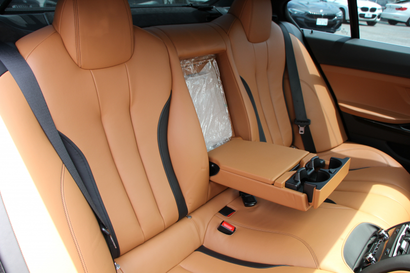 BMW 6シリーズ 640i ｸﾞﾗﾝｸｰﾍﾟｾﾚﾌﾞﾚｰｼｮﾝｴﾃﾞｨｼｮﾝ ｴｸｽｸﾙｰｼﾌﾞｽﾎﾟｰﾂ 後期 ﾌｪｲｽﾘﾌﾄ後 33台限定車 ｻﾝﾙｰﾌ MPerformance20AW ｺﾆｬｯｸ&ﾌﾞﾗｯｸｺﾝﾋﾞﾅｯﾊﾟﾚｻﾞｰ ｱﾙｶﾝﾀｰﾗﾙｰﾌ 追従ACC LEDﾍｯﾄﾞﾗｲﾄ HDDﾅﾋﾞTV ﾊｰﾏﾝK Pｱｼｽﾄ TOPﾋﾞｭｰｶﾒﾗ 2年保証