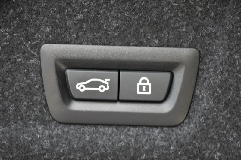 BMW 3シリーズ 320i Mｽﾎﾟｰﾂ ﾊｲﾗｲﾝ ｺﾝﾌｫｰﾄP ｺﾆｬｯｸﾚｻﾞｰ ｼｰﾄﾋｰﾀｰ ﾗﾝﾊﾞｰｻﾎﾟｰﾄ LEDﾍｯﾄﾞﾗｲﾄ ｵｰﾄﾊｲﾋﾞｰﾑ 追従ACC ｽﾃｱﾘﾝｸﾞｻﾎﾟｰﾄ BMWﾗｲﾌﾞｺｯｸﾋﾟｯﾄﾞｱｯﾌﾟﾙｶｰﾌﾟﾚｲ ﾀｯﾁﾊﾟﾈﾙHDDﾅﾋﾞ電動ﾄﾗﾝｸ 後退ｱｼｽﾄ Pｱｼｽﾄ 2年保証