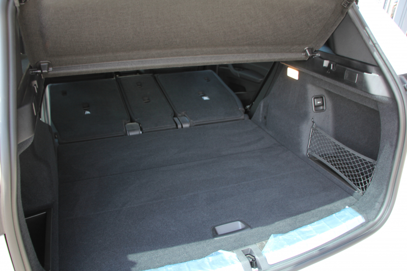 BMW X1 Xdrive18d Mｽﾎﾟｰﾂ ﾊｲﾗｲﾝ ｺﾝﾌｫｰﾄP 後期 ﾌｪｲｽﾘﾌﾄ後 ﾋｰﾀｰ黒革 電動ｼｰﾄ LEDﾍｯﾄﾞﾗｲﾄ 追従ACC 変更後ﾀｯﾁﾊﾟﾈﾙ対応HDDﾅﾋﾞ新ﾒｰﾀｰ Bluetooth接続 Pｱｼｽﾄ Bｶﾒﾗ 電動ﾄﾗﾝｸ 衝突軽減ﾌﾞﾚｰｷ 車線逸脱警告 歩行者警告 2年保証