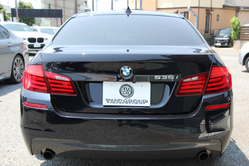 BMW 5シリーズ 535i Mｽﾎﾟｰﾂ 直6ﾀｰﾎﾞN55B30Aｴﾝｼﾞﾝ 306馬力 下取車 禁煙車 ﾋｰﾀｰ黒革 ｵﾌﾟｼｮﾝ19AW iﾄﾞﾗｲﾌﾞHDDﾅﾋﾞBluetoothｵｰﾃﾞｨｵ ﾌﾙｾｸﾞTV Bｶﾒﾗ ﾊﾟﾄﾞﾙｼﾌﾄ 専用ｴｱﾛ 8速AT ｸﾙｺﾝ LEDﾘﾝｸﾞｷｾﾉﾝ ﾐﾗｰETC ｺﾝﾌｫｰﾄｱｸｾｽ 2年保証