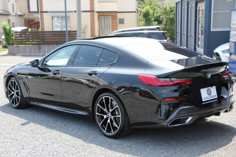 BMW 8シリーズ 840i ｸﾞﾗﾝｸｰﾍﾟMｽﾎﾟｰﾂ ﾊﾟﾉﾗﾏｻﾝﾙｰﾌ ﾒﾘﾉﾚｻﾞｰ ﾅｲﾄﾌﾞﾙｰ/ﾌﾞﾗｯｸindividualｺﾝﾋﾞｼｰﾄ ﾚｰｻﾞｰﾗｲﾄ ｵﾌﾟｼｮﾝ20AW ﾊｰﾏﾝｶｰﾄﾞﾝ ﾃﾞｨｽﾌﾟﾚｲｷｰ ﾘﾓｰﾄ Pｸﾘｽﾀﾙﾌｨﾆｯｼｭ 360度ｶﾒﾗ 追従ACC HUD 全席ﾋｰﾀｰ ﾌﾛﾝﾄﾍﾞﾝﾁﾚｰｼｮﾝ 2年保証