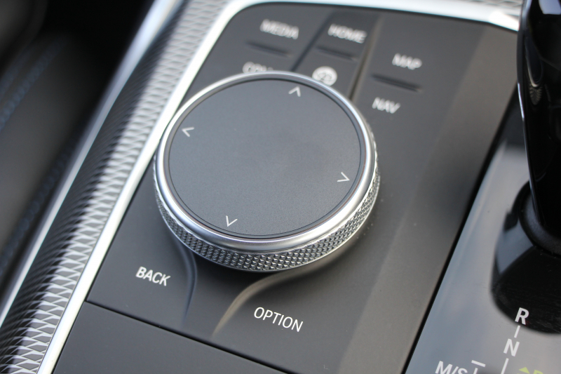 BMW 3シリーズ 320i Mｽﾎﾟｰﾂ ｺﾝﾌｫｰﾄP Pｱｼｽﾄﾌﾟﾗｽ 360度ｶﾒﾗ ｼｰﾄﾋｰﾀｰ 追従ACC ｽﾃｱﾘﾝｸﾞｻﾎﾟｰﾄ BMWﾗｲﾌﾞｺｯｸﾋﾟｯﾄﾞLEDﾍｯﾄﾞﾗｲﾄ ｵｰﾄﾊｲﾋﾞｰﾑ ﾜｲﾔﾚｽ充電  ﾊｰﾌﾚｻﾞｰ 電動ﾄﾗﾝｸ 3ｿﾞｰﾝｴｱｺﾝ ｱｯﾌﾟﾙｶｰﾌﾟﾚｲ 2年保証