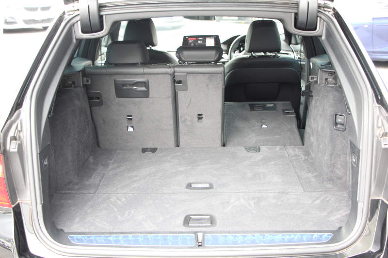 BMW 5シリーズ 523d ﾂｰﾘﾝｸﾞMｽﾎﾟｰﾂ ﾊｲﾗｲﾝ 1ｵｰﾅ 型式変更後LDA-JM20 全席ﾋｰﾀｰ黒革 新ﾒｰﾀｰ HUD LEDﾍｯﾄﾞﾗｲﾄ 追従ACC ｽﾃｱﾘﾝｸﾞｻﾎﾟｰﾄ ｵｰﾄﾊｲﾋﾞｰﾑ ﾀｯﾁ画面HDDﾅﾋﾞTV 360度ｶﾒﾗ 電動ﾘｱｹﾞｰﾄ ﾗﾝﾊﾞｰｻﾎﾟｰﾄ 2年保証