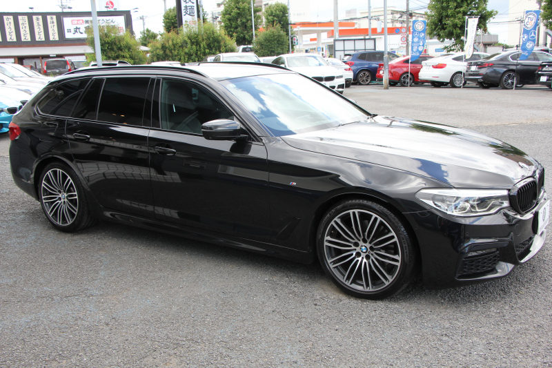 BMW 5シリーズ 523d ﾂｰﾘﾝｸﾞMｽﾎﾟｰﾂ ﾊｲﾗｲﾝ 1ｵｰﾅ 型式変更後LDA-JM20 全席ﾋｰﾀｰ黒革 新ﾒｰﾀｰ HUD LEDﾍｯﾄﾞﾗｲﾄ 追従ACC ｽﾃｱﾘﾝｸﾞｻﾎﾟｰﾄ ｵｰﾄﾊｲﾋﾞｰﾑ ﾀｯﾁ画面HDDﾅﾋﾞTV 360度ｶﾒﾗ 電動ﾘｱｹﾞｰﾄ ﾗﾝﾊﾞｰｻﾎﾟｰﾄ 2年保証