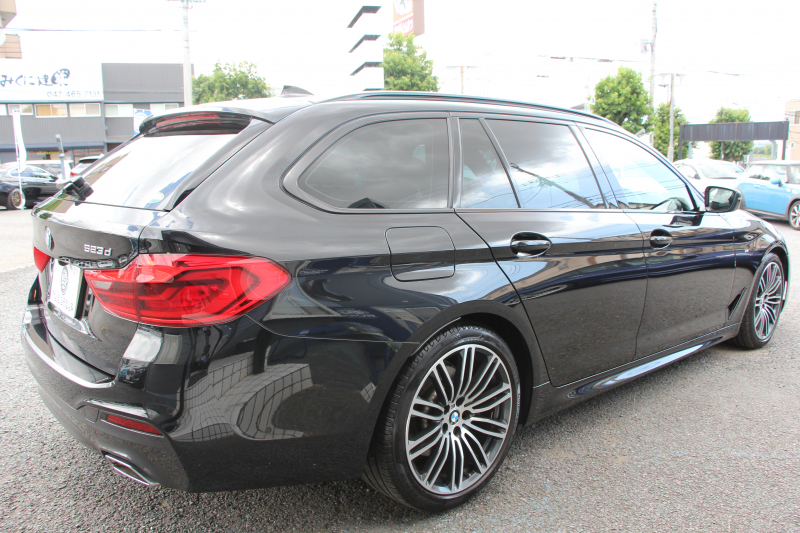 BMW 5シリーズ 523d ﾂｰﾘﾝｸﾞMｽﾎﾟｰﾂ ﾊｲﾗｲﾝ 1ｵｰﾅ 型式変更後LDA-JM20 全席ﾋｰﾀｰ黒革 新ﾒｰﾀｰ HUD LEDﾍｯﾄﾞﾗｲﾄ 追従ACC ｽﾃｱﾘﾝｸﾞｻﾎﾟｰﾄ ｵｰﾄﾊｲﾋﾞｰﾑ ﾀｯﾁ画面HDDﾅﾋﾞTV 360度ｶﾒﾗ 電動ﾘｱｹﾞｰﾄ ﾗﾝﾊﾞｰｻﾎﾟｰﾄ 2年保証