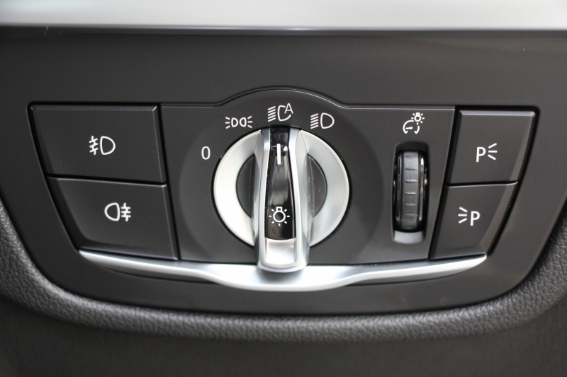 BMW X3 M40d ｾﾚｸﾄP 1ｵ-ﾅ NEWｲﾝﾃﾘｱ BMWﾗｲﾌﾞｺｯｸﾋﾟｯﾄ 新HDDﾅﾋﾞｱｯﾌﾟﾙｶｰﾌﾟﾚｲ ﾊﾟﾉﾗﾏｻﾝﾙｰﾌ ﾊｰﾏﾝｶｰﾄﾞﾝｻｳﾝﾄﾞ全席ﾋｰﾀｰ茶革 Mﾊﾟﾌｫｰﾏﾝｽﾘｱｽﾎﾟｲﾗｰ 3.0Lﾃﾞｨｰｾﾞﾙﾀｰﾎﾞ326馬力 360度ｶﾒﾗ LEDﾍｯﾄﾞﾗｲﾄ ｵｰﾄﾊｲﾋﾞｰﾑ 2年保証