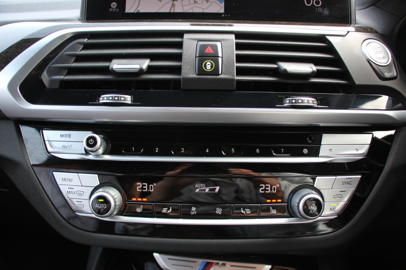 BMW X3 M40d ｾﾚｸﾄP 1ｵ-ﾅ NEWｲﾝﾃﾘｱ BMWﾗｲﾌﾞｺｯｸﾋﾟｯﾄ 新HDDﾅﾋﾞｱｯﾌﾟﾙｶｰﾌﾟﾚｲ ﾊﾟﾉﾗﾏｻﾝﾙｰﾌ ﾊｰﾏﾝｶｰﾄﾞﾝｻｳﾝﾄﾞ全席ﾋｰﾀｰ茶革 Mﾊﾟﾌｫｰﾏﾝｽﾘｱｽﾎﾟｲﾗｰ 3.0Lﾃﾞｨｰｾﾞﾙﾀｰﾎﾞ326馬力 360度ｶﾒﾗ LEDﾍｯﾄﾞﾗｲﾄ ｵｰﾄﾊｲﾋﾞｰﾑ 2年保証