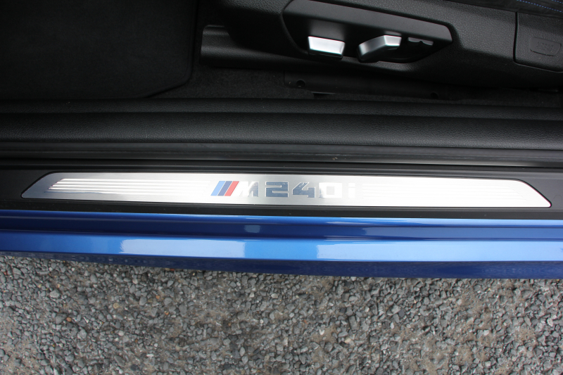 BMW 2シリーズ M240i ｸｰﾍﾟ後期 ﾌｪｲｽﾘﾌﾄ後 B58新ｴﾝｼﾞﾝ 340馬力 走行2400km 1ｵｰﾅ LEDﾍｯﾄﾞﾗｲﾄ LEDﾃｰﾙ ｱﾀﾞﾌﾟﾃｨﾌﾞMｻｽ ｼｰﾄﾋｰﾀｰ ﾀｯﾁ画面HDDﾅﾋﾞPｱｼｽﾄ ﾊﾟﾄﾞﾙｼﾌﾄ 8速AT ｼﾞｪｯﾄﾌﾞﾗｯｸ18AW 衝突軽減ﾌﾞﾚｰｷ ﾌﾞﾚｰｷ付ｸﾙｺﾝ 2年保証