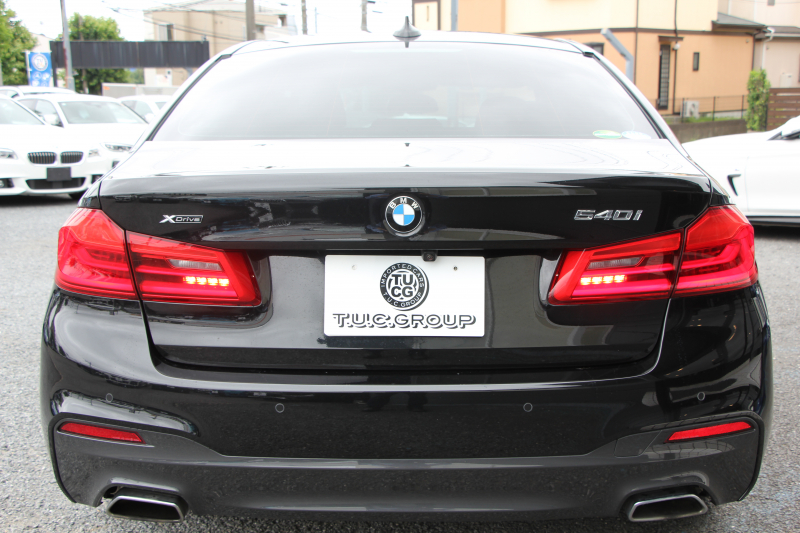 BMW 5シリーズ 540i Xdrive Mｽﾎﾟｰﾂ ｲﾉﾍﾞｰｼｮﾝ&ｺﾝﾌｫｰﾄP 4WD 1ｵｰﾅ 直6ﾀｰﾎﾞ340馬力 ﾌﾞﾗｯｸﾚｻﾞｰ 全席ﾋｰﾀｰ ﾏｯｻｰｼﾞ&ｱｸﾃｨﾌﾞﾍﾞﾝﾁﾚｰｼｮﾝ ｼﾞｪｽﾁｬｰC 液晶ﾒｰﾀｰ HUD 追従ACC LEDﾍｯﾄﾞﾗｲﾄ ﾀｯﾁ画面ﾅﾋﾞﾌﾙｾｸﾞTV ｱﾀﾞﾌﾟﾃｨﾌﾞｻｽ Mspﾌﾞﾚｰｷ 19AW 2年保証