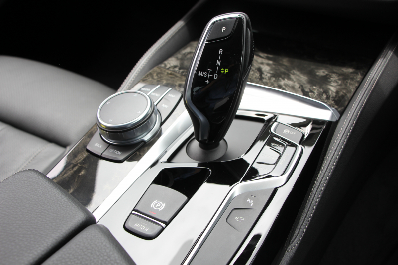 BMW 5シリーズ 540i Xdrive Mｽﾎﾟｰﾂ ｲﾉﾍﾞｰｼｮﾝ&ｺﾝﾌｫｰﾄP 4WD 1ｵｰﾅ 直6ﾀｰﾎﾞ340馬力 ﾌﾞﾗｯｸﾚｻﾞｰ 全席ﾋｰﾀｰ ﾏｯｻｰｼﾞ&ｱｸﾃｨﾌﾞﾍﾞﾝﾁﾚｰｼｮﾝ ｼﾞｪｽﾁｬｰC 液晶ﾒｰﾀｰ HUD 追従ACC LEDﾍｯﾄﾞﾗｲﾄ ﾀｯﾁ画面ﾅﾋﾞﾌﾙｾｸﾞTV ｱﾀﾞﾌﾟﾃｨﾌﾞｻｽ Mspﾌﾞﾚｰｷ 19AW 2年保証