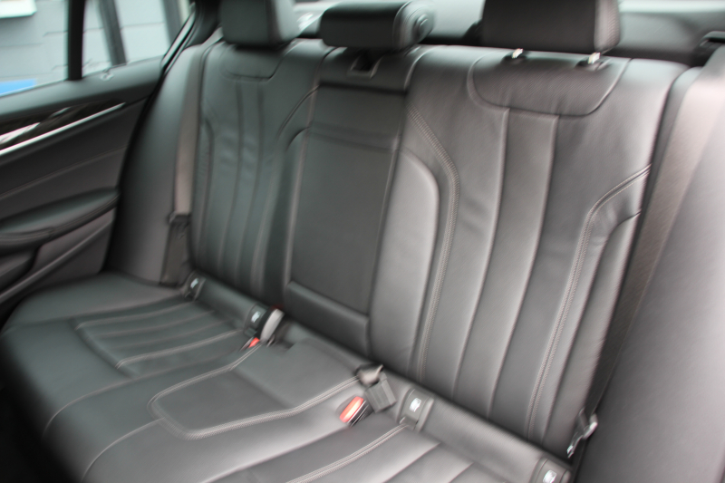 BMW 5シリーズ 540i Xdrive Mｽﾎﾟｰﾂ ｲﾉﾍﾞｰｼｮﾝ&ｺﾝﾌｫｰﾄP 4WD 1ｵｰﾅ 直6ﾀｰﾎﾞ340馬力 ﾌﾞﾗｯｸﾚｻﾞｰ 全席ﾋｰﾀｰ ﾏｯｻｰｼﾞ&ｱｸﾃｨﾌﾞﾍﾞﾝﾁﾚｰｼｮﾝ ｼﾞｪｽﾁｬｰC 液晶ﾒｰﾀｰ HUD 追従ACC LEDﾍｯﾄﾞﾗｲﾄ ﾀｯﾁ画面ﾅﾋﾞﾌﾙｾｸﾞTV ｱﾀﾞﾌﾟﾃｨﾌﾞｻｽ Mspﾌﾞﾚｰｷ 19AW 2年保証