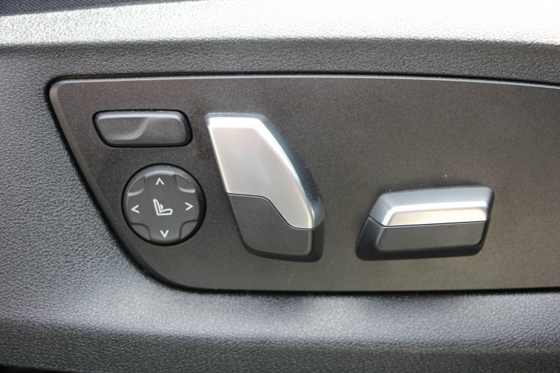 BMW 5シリーズ 530i ｴﾃﾞｨｼｮﾝﾐｯｼｮﾝｲﾝﾎﾟｯｼﾌﾞﾙ 特別仕様車 高出力 ﾅｲﾄﾌﾞﾙｰﾚｻﾞｰ ｱﾀﾞﾌﾟﾃｨﾌﾞｻｽ HUD ﾊｰﾏﾝｶｰﾄﾞﾝ 追従ACC ｽﾃｱﾘﾝｸﾞｻﾎﾟｰﾄ ﾀｯﾁ画面HDDﾅﾋﾞTV LEDﾍｯﾄﾞﾗｲﾄ ｵｰﾄﾊｲﾋﾞｰﾑ 電動ﾄﾗﾝｸ 360度ｶﾒﾗ 全席ﾋｰﾀｰ ﾌﾞﾗｯｸ19AW 2年保証