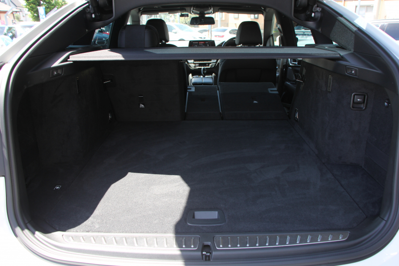 BMW 6シリーズ 630i ｸﾞﾗﾝﾂｰﾘｽﾓ Mｽﾎﾟｰﾂ ｾﾚｸﾄ&ｲﾉﾍﾞｰｼｮﾝP ﾊﾟﾉﾗﾏｻﾝﾙｰﾌ 全席ﾋｰﾀｰ黒革 ﾊｰﾏﾝｶｰﾄﾞﾝｻﾗｳﾝﾄﾞﾘｱｼｰﾄ可倒調整 ﾃﾞｨｽﾌﾟﾚｲｷｰ ﾘﾓｰﾄP LEDﾍｯﾄﾞﾗｲﾄ 360度ｶﾒﾗ HUD 追従ACC ﾜｲﾔﾚｽ充電 4ｿﾞｰﾝｴｱｺﾝ Rolfhartge20AW 2年保証