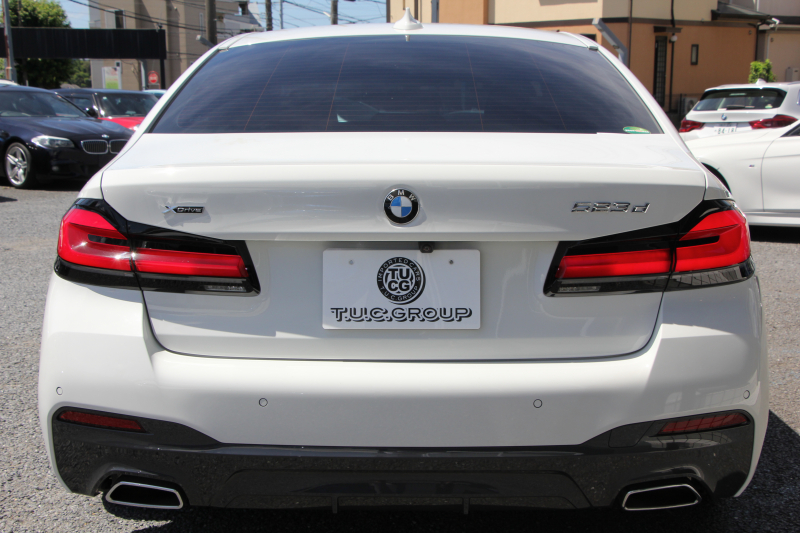 BMW 5シリーズ 523d Xdrive Mｽﾎﾟｰﾂ ｴﾃﾞｨｼｮﾝｼﾞｮｲﾌﾟﾗｽ 後期 1ｵ-ﾅ ﾋｰﾀｰ黒革 LEDﾍｯﾄﾞﾗｲﾄ ｵｰﾄﾊｲﾋﾞｰﾑ 360度ｶﾒﾗ BMWﾗｲﾌﾞｺｯｸﾋﾟｯﾄ ﾀｯﾁ画面HDDﾅﾋﾞｱｯﾌﾟﾙｶｰﾌﾟﾚｲ 追従ACC HUD 電動ﾄﾗﾝｸ ｱｲﾊﾞｯﾊｻｽ 2年保証