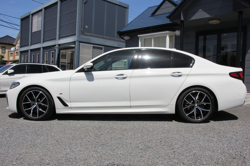BMW 5シリーズ 523d Xdrive Mｽﾎﾟｰﾂ ｴﾃﾞｨｼｮﾝｼﾞｮｲﾌﾟﾗｽ 後期 1ｵ-ﾅ ﾋｰﾀｰ黒革 LEDﾍｯﾄﾞﾗｲﾄ ｵｰﾄﾊｲﾋﾞｰﾑ 360度ｶﾒﾗ BMWﾗｲﾌﾞｺｯｸﾋﾟｯﾄ ﾀｯﾁ画面HDDﾅﾋﾞｱｯﾌﾟﾙｶｰﾌﾟﾚｲ 追従ACC HUD 電動ﾄﾗﾝｸ ｱｲﾊﾞｯﾊｻｽ 2年保証