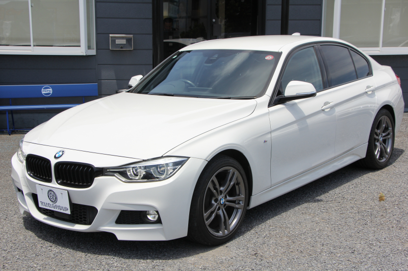 BMW 3シリーズ 320d ｾﾚﾌﾞﾚｰｼｮﾝｴﾃﾞｨｼｮﾝ ｽﾀｲﾙｴｯｼﾞ限定車 後期 8C新ｴﾝｼﾞﾝ 燃費21.4km/L ｾﾝｻﾃｯｸﾚｻﾞｰ ｼｰﾄﾋｰﾀｰ 専用ｸﾞﾚｰ18AW LEDﾍｯﾄﾞﾗｲﾄ&ﾃｰﾙ 追従ACC 衝突軽減ﾌﾞﾚｰｷ ﾚｰﾝﾁｪﾝｼﾞ警告 ﾌﾞﾗｯｸｸﾞﾘﾙ HDDﾅﾋﾞ2年保証