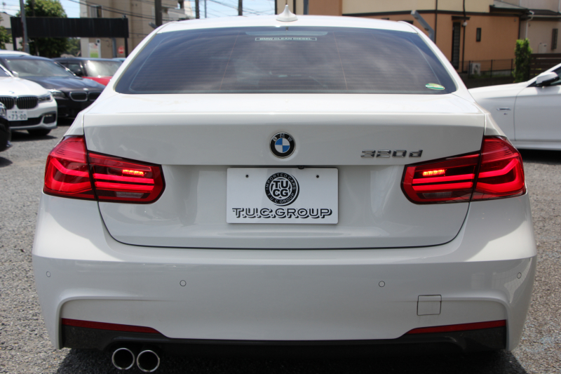 BMW 3シリーズ 320d ｾﾚﾌﾞﾚｰｼｮﾝｴﾃﾞｨｼｮﾝ ｽﾀｲﾙｴｯｼﾞ限定車 後期 8C新ｴﾝｼﾞﾝ 燃費21.4km/L ｾﾝｻﾃｯｸﾚｻﾞｰ ｼｰﾄﾋｰﾀｰ 専用ｸﾞﾚｰ18AW LEDﾍｯﾄﾞﾗｲﾄ&ﾃｰﾙ 追従ACC 衝突軽減ﾌﾞﾚｰｷ ﾚｰﾝﾁｪﾝｼﾞ警告 ﾌﾞﾗｯｸｸﾞﾘﾙ HDDﾅﾋﾞ2年保証