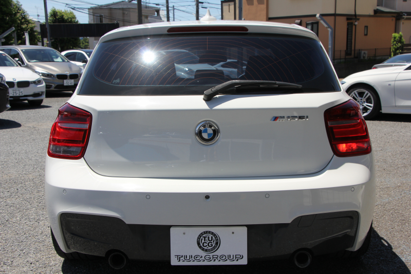 BMW 1シリーズ M135i ﾊﾟｰｷﾝｸﾞｻﾎﾟｰﾄP 直6ﾀｰﾎﾞ320馬力 衝突軽減ﾌﾞﾚｰｷ 車線逸脱警告 歩行者警告 ｱﾀﾞﾌﾟﾃｨﾌﾞMｻｽ ﾀｯﾁﾊﾟｯﾄﾞ対応HDDﾅﾋﾞ専用ｴｱﾛ 18AW&ﾌﾞﾚｰｷ 左右独立ｵｰﾄｴｱｺﾝ ﾊﾟﾄﾞﾙｼﾌﾄ 8速AT ｽﾏｰﾄｷｰ Bluetooth接続 2年保証