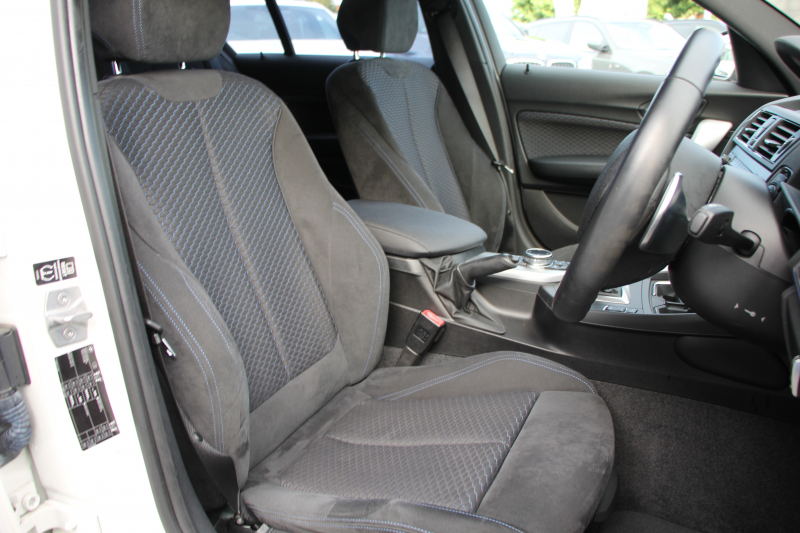 BMW 1シリーズ M135i ﾊﾟｰｷﾝｸﾞｻﾎﾟｰﾄP 直6ﾀｰﾎﾞ320馬力 衝突軽減ﾌﾞﾚｰｷ 車線逸脱警告 歩行者警告 ｱﾀﾞﾌﾟﾃｨﾌﾞMｻｽ ﾀｯﾁﾊﾟｯﾄﾞ対応HDDﾅﾋﾞ専用ｴｱﾛ 18AW&ﾌﾞﾚｰｷ 左右独立ｵｰﾄｴｱｺﾝ ﾊﾟﾄﾞﾙｼﾌﾄ 8速AT ｽﾏｰﾄｷｰ Bluetooth接続 2年保証