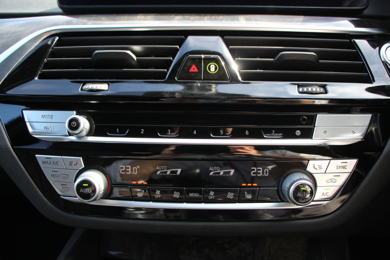 BMW 5シリーズ 523d Xdrive ﾂｰﾘﾝｸﾞMｽﾎﾟｰﾂ ｴﾃﾞｨｼｮﾝｼﾞｮｲﾌﾟﾗｽ ｾﾚｸﾄP 後期 1ｵｰﾅ 4WD ﾊﾟﾉﾗﾏｻﾝﾙｰﾌ ﾋｰﾀｰ黒革 ﾊｰﾏﾝｶｰﾄﾞﾝｻﾗｳﾝﾄﾞｱﾀﾞﾌﾟﾃｨﾌﾞｻｽ 19AW LEDﾍｯﾄﾞﾗｲﾄ ｵｰﾄﾊｲﾋﾞｰﾑ 360度ｶﾒﾗ ｱｯﾌﾟﾙｶｰﾌﾟﾚｲ BMWﾗｲﾌﾞｺｯｸﾋﾟｯﾄ 2年保証