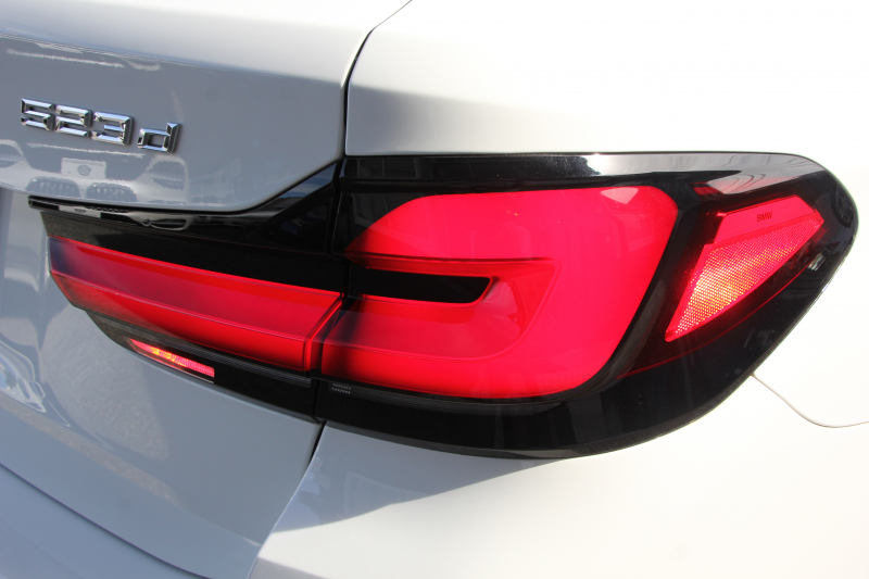 BMW 5シリーズ 523d Xdrive ﾂｰﾘﾝｸﾞMｽﾎﾟｰﾂ ｴﾃﾞｨｼｮﾝｼﾞｮｲﾌﾟﾗｽ ｾﾚｸﾄP 後期 1ｵｰﾅ 4WD ﾊﾟﾉﾗﾏｻﾝﾙｰﾌ ﾋｰﾀｰ黒革 ﾊｰﾏﾝｶｰﾄﾞﾝｻﾗｳﾝﾄﾞｱﾀﾞﾌﾟﾃｨﾌﾞｻｽ 19AW LEDﾍｯﾄﾞﾗｲﾄ ｵｰﾄﾊｲﾋﾞｰﾑ 360度ｶﾒﾗ ｱｯﾌﾟﾙｶｰﾌﾟﾚｲ BMWﾗｲﾌﾞｺｯｸﾋﾟｯﾄ 2年保証