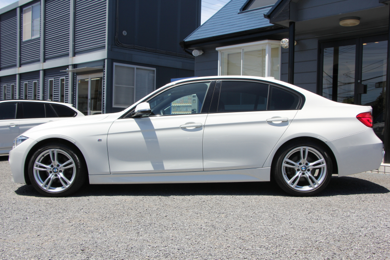 BMW 3シリーズ 320i Mｽﾎﾟｰﾂ 最終ﾓﾃﾞﾙ 新ｴﾝｼﾞﾝ ﾋｰﾀｰ黒革 LEDﾍｯﾄﾞﾗｲﾄ&ﾃｰﾙ NEWﾙｰﾑﾐﾗｰ 追従ACC ﾚｰﾝﾁｪﾝｼﾞ警告 ﾀｯﾁ画面対応HDDﾅﾋﾞBluetooth接続 Bｶﾒﾗ ﾊﾟﾄﾞﾙｼﾌﾄ 衝突軽減ﾌﾞﾚｰｷ 車線逸脱警告 歩行者警告 2年保証