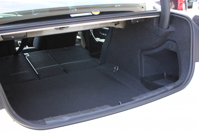 BMW 3シリーズ 320i Mｽﾎﾟｰﾂ 最終ﾓﾃﾞﾙ 新ｴﾝｼﾞﾝ ﾋｰﾀｰ黒革 LEDﾍｯﾄﾞﾗｲﾄ&ﾃｰﾙ NEWﾙｰﾑﾐﾗｰ 追従ACC ﾚｰﾝﾁｪﾝｼﾞ警告 ﾀｯﾁ画面対応HDDﾅﾋﾞBluetooth接続 Bｶﾒﾗ ﾊﾟﾄﾞﾙｼﾌﾄ 衝突軽減ﾌﾞﾚｰｷ 車線逸脱警告 歩行者警告 2年保証