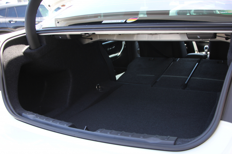 BMW 3シリーズ 320i Mｽﾎﾟｰﾂ 最終ﾓﾃﾞﾙ 新ｴﾝｼﾞﾝ ﾋｰﾀｰ黒革 LEDﾍｯﾄﾞﾗｲﾄ&ﾃｰﾙ NEWﾙｰﾑﾐﾗｰ 追従ACC ﾚｰﾝﾁｪﾝｼﾞ警告 ﾀｯﾁ画面対応HDDﾅﾋﾞBluetooth接続 Bｶﾒﾗ ﾊﾟﾄﾞﾙｼﾌﾄ 衝突軽減ﾌﾞﾚｰｷ 車線逸脱警告 歩行者警告 2年保証