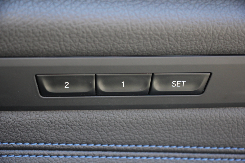 BMW 5シリーズ 523i ｴﾃﾞｨｼｮﾝﾐｯｼｮﾝｲﾝﾎﾟｯｼﾌﾞﾙ 特別仕様車 ﾊｰﾏﾝｶｰﾄﾞﾝｻﾗｳﾝﾄﾞHUD 専用ﾌﾞﾗｯｸ19AW ﾌﾞﾗｯｸｷﾄﾞﾆｰｸﾞﾘﾙ 追従ACC ｽﾃｱﾘﾝｸﾞｻﾎﾟｰﾄ  360度ｶﾒﾗ Pｱｼｽﾄ ﾀｯﾁ画面HDDﾅﾋﾞTV LEDﾍｯﾄﾞﾗｲﾄ ｵｰﾄﾊｲﾋﾞｰﾑ 2年保証