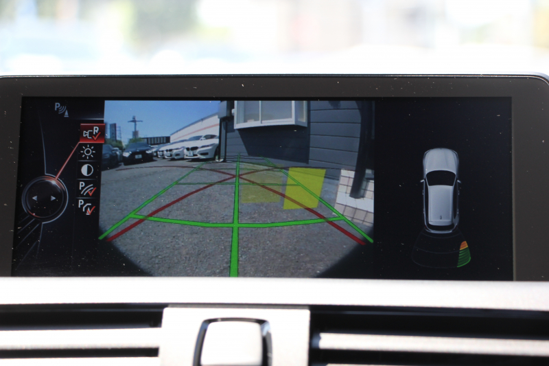 BMW 1シリーズ M135i ﾊﾟｰｷﾝｸﾞｻﾎﾟｰﾄP 直6ﾀｰﾎﾞ320馬力 ｱﾀﾞﾌﾟﾃｨﾌﾞMｻｽ ﾀｯﾁﾊﾟｯﾄﾞ対応HDDﾅﾋﾞBｶﾒﾗ 専用ｴｱﾛ 18AW 専用ﾌﾞﾚｰｷ 左右独立ｵｰﾄｴｱｺﾝ ﾊﾟﾄﾞﾙｼﾌﾄ 8速AT ｽﾏｰﾄｷｰ Bluetoothｵｰﾃﾞｨｵ ﾌﾞﾗｯｸｸﾞﾘﾙ 2年保証