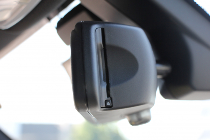 BMW 1シリーズ M135i ﾊﾟｰｷﾝｸﾞｻﾎﾟｰﾄP 直6ﾀｰﾎﾞ320馬力 ｱﾀﾞﾌﾟﾃｨﾌﾞMｻｽ ﾀｯﾁﾊﾟｯﾄﾞ対応HDDﾅﾋﾞBｶﾒﾗ 専用ｴｱﾛ 18AW 専用ﾌﾞﾚｰｷ 左右独立ｵｰﾄｴｱｺﾝ ﾊﾟﾄﾞﾙｼﾌﾄ 8速AT ｽﾏｰﾄｷｰ Bluetoothｵｰﾃﾞｨｵ ﾌﾞﾗｯｸｸﾞﾘﾙ 2年保証