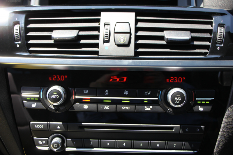 BMW X3 ｾﾚﾌﾞﾚｰｼｮﾝｴﾃﾞｨｼｮﾝﾌﾞﾗｯｸｱｳﾄ 限定車 最終ﾓﾃﾞﾙ 1ｵｰﾅ ﾋｰﾀｰ黒革 追従ACC ﾚｰﾝﾁｪﾝｼﾞ警告 NEWﾃﾞｻﾞｲﾝｽﾃｱﾘﾝｸﾞ変更後iﾄﾞﾗｲﾌﾞHDDﾅﾋﾞTV TOPﾋﾞｭｰｶﾒﾗ  電動ﾄﾗﾝｸ ｽﾏｰﾄｷｰ ﾊﾟﾄﾞﾙｼﾌﾄ ﾌﾞﾗｯｸ18AW 2年保証