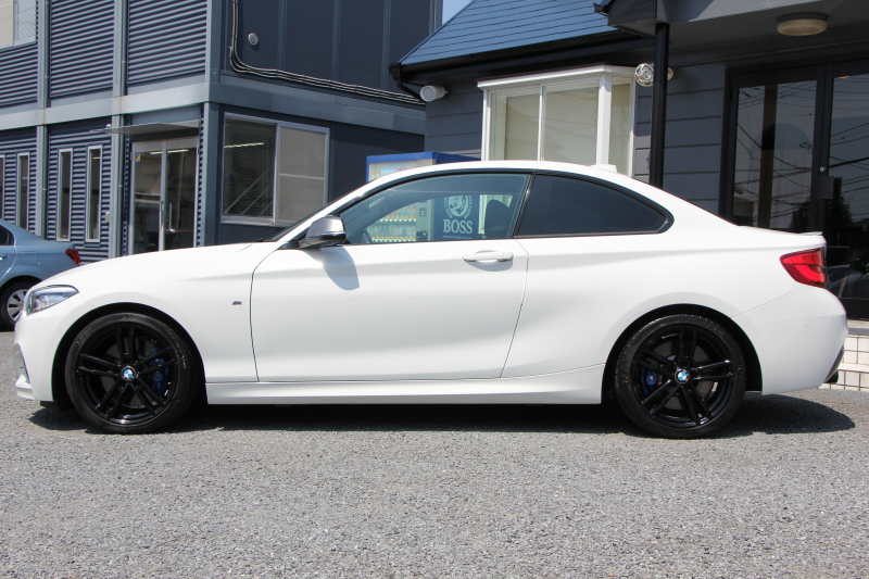 BMW 2シリーズ M240i ｸｰﾍﾟ後期 ﾌｪｲｽﾘﾌﾄ後 B58新ｴﾝｼﾞﾝ 340馬力 追従ACC ｼｰﾄﾋｰﾀｰ LEDﾍｯﾄﾞﾗｲﾄ LEDﾃｰﾙ ｱﾀﾞﾌﾟﾃｨﾌﾞMｻｽ ｼｰﾄﾋｰﾀｰ ﾀｯﾁ画面HDDﾅﾋﾞPｱｼｽﾄ ﾊﾟﾄﾞﾙｼﾌﾄ 8速AT 18AW 衝突軽減ﾌﾞﾚｰｷ ﾌ 2年保証