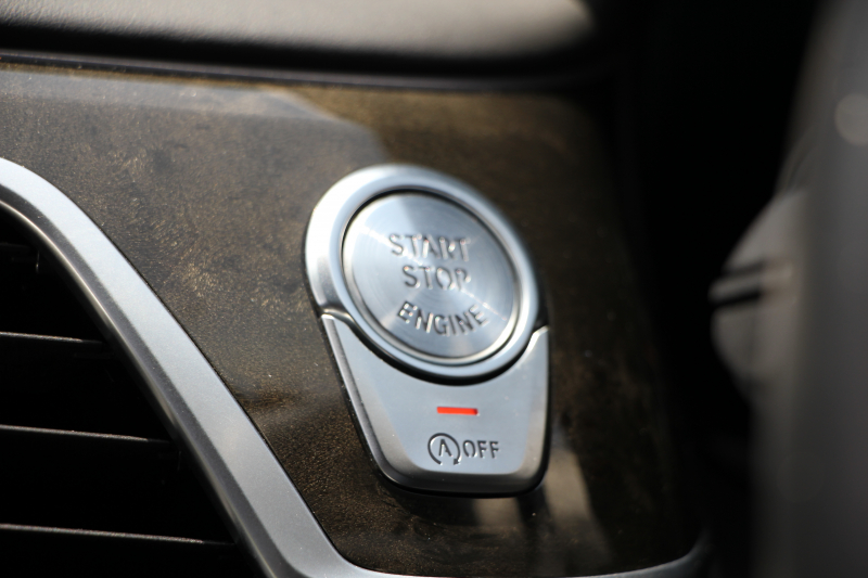 BMW 7シリーズ 740i ﾌﾟﾗｽP ｴﾅｼﾞｰEVOﾎﾞﾃﾞｨｷｯﾄ&20AW ｻﾝﾙｰﾌ 全席ﾋｰﾀｰ黒革 ﾃﾞｨｽﾌﾟﾚｲｷｰ LEDﾍｯﾄﾞﾗｲﾄ ﾊｰﾏﾝｶｰﾄﾞﾝ ﾏｯｻｰｼﾞ&ﾍﾞﾝﾁﾚｰｼｮﾝ HUD 追従ACC ｽﾃｱｻﾎﾟｰﾄ 液晶ﾒｰﾀｰ ﾀｯﾁ画面ﾅﾋﾞ360度ｶﾒﾗ ｿﾌﾄｸﾛｰｽﾞﾄﾞｱ 電動ﾄﾗﾝｸ 2年保証