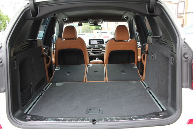 BMW X3 Xdrive20d Mｽﾎﾟｰﾂ ﾊｲﾗｲﾝ 中期 新型式3DA-UZ20 NEWｲﾝﾃﾘｱ BMWﾗｲﾌﾞｺｯｸﾋﾟｯﾄﾞｱｯﾌﾟﾙｶｰﾌﾟﾚｲ 新ﾀｯﾁ画面HDDﾅﾋﾞ全席ﾋｰﾀｰ付ｺﾆｬｯｸﾚｻﾞｰ ｱﾝﾋﾞｴﾝﾄﾗｲﾄ ﾘｱｼｰﾄ可倒調整 360度ｶﾒﾗ ｵﾌﾟｼｮﾝ20AW 電動ﾘｱｹﾞｰﾄ 2年保証