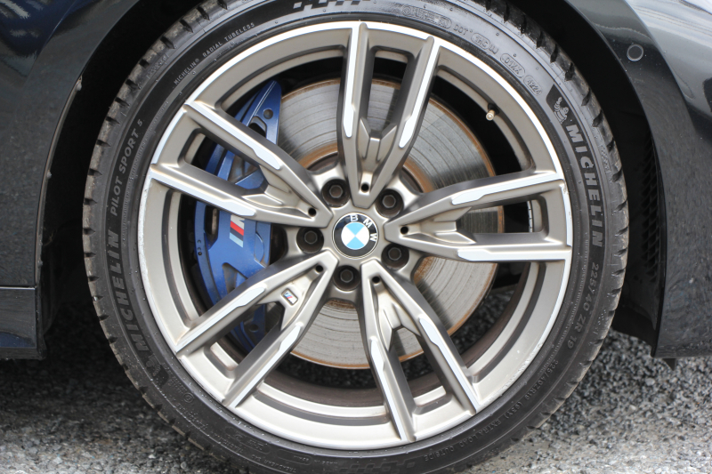 BMW 3シリーズ M340i Xdrive ｲﾉﾍﾞｰｼｮﾝP 4WD 直6ﾀｰﾎﾞ387馬力 ｻﾝﾙｰﾌ ﾋｰﾀｰ黒革 ﾚｰｻﾞｰﾗｲﾄ HUD ｼﾞｪｽﾁｬｰC ﾊｰﾏﾝｶｰﾄﾞﾝｻﾗｳﾝﾄﾞｱﾀﾞﾌﾟﾃｨﾌﾞMｻｽ 専用ﾃﾞﾌ 19AW Mｽﾎﾟｰﾂﾌﾞﾚｰｷ BMWﾗｲﾌﾞｺｯｸﾋﾟｯﾄﾞﾊﾟｰｷﾝｸﾞｱｼｽﾄﾌﾟﾗｽ 360度ｶﾒﾗ 2年保証