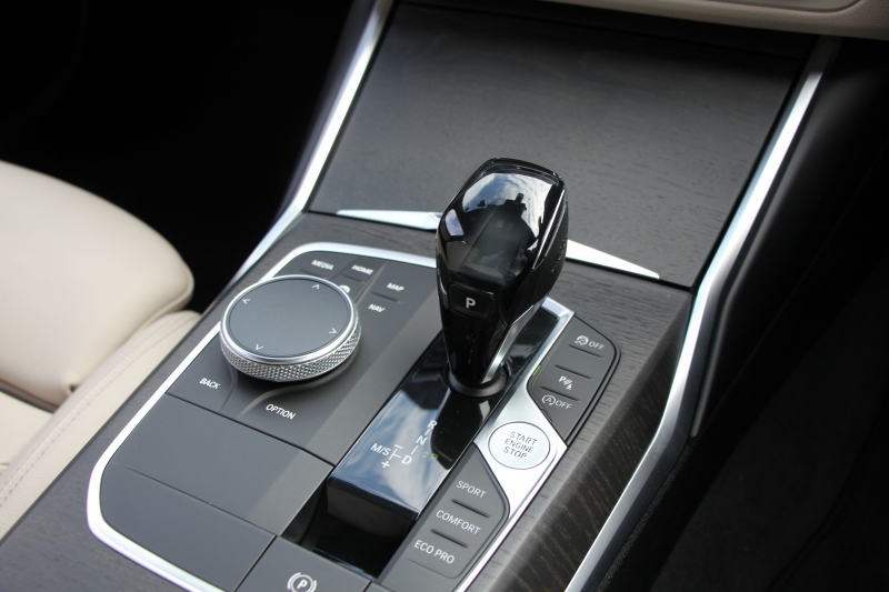 BMW 3シリーズ 320d Xdrive ﾂｰﾘﾝｸﾞMｽﾎﾟｰﾂ ﾃﾞﾋﾞｭｰ&ｲﾉﾍﾞｰｼｮﾝ&ｺﾝﾌｫｰﾄP  individualｶﾗｰ ﾚｰｻﾞｰﾗｲﾄ ﾋｰﾀｰ付ｵｲｽﾀｰﾚｻﾞｰ HUD ｼﾞｪｽﾁｬｰｺﾝﾄﾛｰﾙ ｱｯﾌﾟﾙｶｰﾌﾟﾚｲ BMWﾗｲﾌﾞｺｯｸﾋﾟｯﾄﾞﾜｲﾔﾚｽ充電 電動ﾄﾗﾝｸ 追従ACC ｽﾃｱﾘﾝｸﾞｻﾎﾟｰﾄ 2年保証