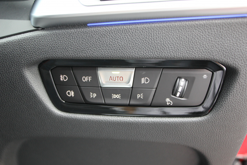 BMW 3シリーズ 320d Xdrive Mｽﾎﾟｰﾂ ｴﾃﾞｨｼｮﾝｻﾝﾗｲｽﾞ50台限定車 ﾋｰﾀｰ黒革 ﾚｰｻﾞｰﾗｲﾄ ｱﾀﾞﾌﾟﾃｨﾌﾞMｻｽ 専用19AW Mﾘｱｽﾎﾟｲﾗｰ Mｼｰﾄﾍﾞﾙﾄ 追従ACC ｽﾃｱﾘﾝｸﾞｻﾎﾟｰﾄ BMWﾗｲﾌﾞｺｯｸﾋﾟｯﾄﾞｱｯﾌﾟﾙｶｰﾌﾟﾚｲ ﾜｲﾔﾚｽ充電 2年保証