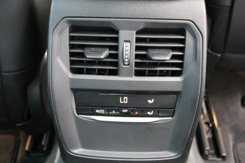 BMW 3シリーズ 320d Xdrive Mｽﾎﾟｰﾂ ｴﾃﾞｨｼｮﾝｻﾝﾗｲｽﾞ50台限定車 ﾋｰﾀｰ黒革 ﾚｰｻﾞｰﾗｲﾄ ｱﾀﾞﾌﾟﾃｨﾌﾞMｻｽ 専用19AW Mﾘｱｽﾎﾟｲﾗｰ Mｼｰﾄﾍﾞﾙﾄ 追従ACC ｽﾃｱﾘﾝｸﾞｻﾎﾟｰﾄ BMWﾗｲﾌﾞｺｯｸﾋﾟｯﾄﾞｱｯﾌﾟﾙｶｰﾌﾟﾚｲ ﾜｲﾔﾚｽ充電 2年保証