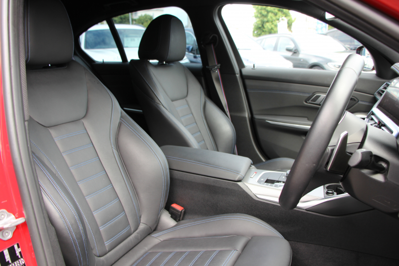 BMW 3シリーズ 320d Xdrive Mｽﾎﾟｰﾂ ｴﾃﾞｨｼｮﾝｻﾝﾗｲｽﾞ50台限定車 ﾋｰﾀｰ黒革 ﾚｰｻﾞｰﾗｲﾄ ｱﾀﾞﾌﾟﾃｨﾌﾞMｻｽ 専用19AW Mﾘｱｽﾎﾟｲﾗｰ Mｼｰﾄﾍﾞﾙﾄ 追従ACC ｽﾃｱﾘﾝｸﾞｻﾎﾟｰﾄ BMWﾗｲﾌﾞｺｯｸﾋﾟｯﾄﾞｱｯﾌﾟﾙｶｰﾌﾟﾚｲ ﾜｲﾔﾚｽ充電 2年保証