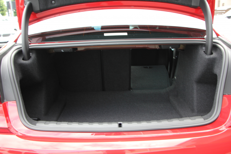 BMW 3シリーズ 320d Xdrive Mｽﾎﾟｰﾂ ｴﾃﾞｨｼｮﾝｻﾝﾗｲｽﾞ50台限定車 ﾋｰﾀｰ黒革 ﾚｰｻﾞｰﾗｲﾄ ｱﾀﾞﾌﾟﾃｨﾌﾞMｻｽ 専用19AW Mﾘｱｽﾎﾟｲﾗｰ Mｼｰﾄﾍﾞﾙﾄ 追従ACC ｽﾃｱﾘﾝｸﾞｻﾎﾟｰﾄ BMWﾗｲﾌﾞｺｯｸﾋﾟｯﾄﾞｱｯﾌﾟﾙｶｰﾌﾟﾚｲ ﾜｲﾔﾚｽ充電 2年保証