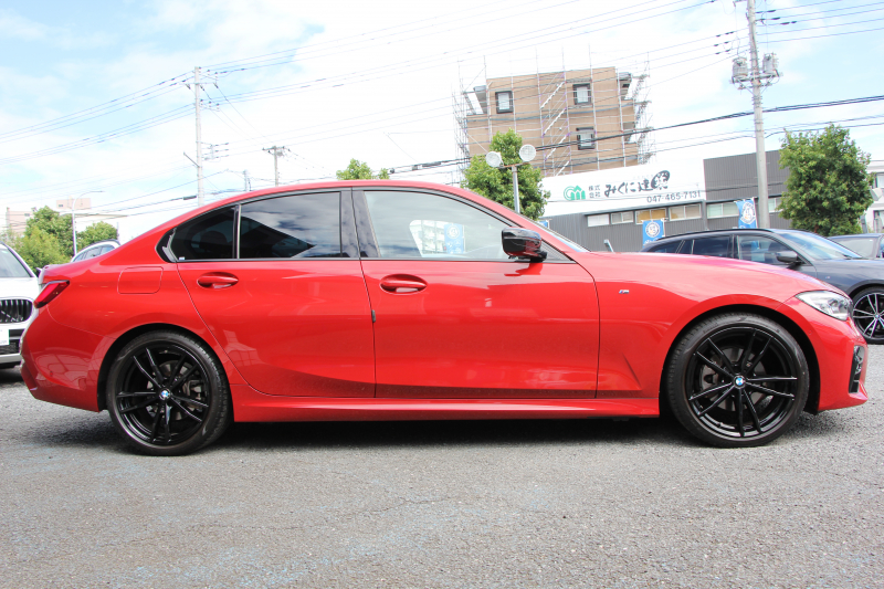 BMW 3シリーズ 320d Xdrive Mｽﾎﾟｰﾂ ｴﾃﾞｨｼｮﾝｻﾝﾗｲｽﾞ50台限定車 ﾋｰﾀｰ黒革 ﾚｰｻﾞｰﾗｲﾄ ｱﾀﾞﾌﾟﾃｨﾌﾞMｻｽ 専用19AW Mﾘｱｽﾎﾟｲﾗｰ Mｼｰﾄﾍﾞﾙﾄ 追従ACC ｽﾃｱﾘﾝｸﾞｻﾎﾟｰﾄ BMWﾗｲﾌﾞｺｯｸﾋﾟｯﾄﾞｱｯﾌﾟﾙｶｰﾌﾟﾚｲ ﾜｲﾔﾚｽ充電 2年保証