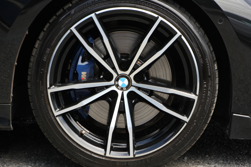 BMW 3シリーズ 330i Mｽﾎﾟｰﾂ ﾊｲﾗｲﾝ ｺﾝﾌｫｰﾄP 高出力 258馬力 ﾋｰﾀｰ黒革 追従ACC ｽﾃｱﾘﾝｸﾞｻﾎﾟｰﾄ ﾌﾙｾｸﾞTV 360度ｶﾒﾗ Pｱｼｽﾄﾌﾟﾗｽ 19AW LEDﾍｯﾄﾞﾗｲﾄ Mｽﾎﾟｰﾂﾌﾞﾚｰｷ ﾀｯﾁ画面HDDﾅﾋﾞｱｯﾌﾟﾙｶｰﾌﾟﾚｲ Hifiｽﾋﾟｰｶｰ 電動ﾄﾗﾝｸ ﾜｲﾔﾚｽ充電 2年保証