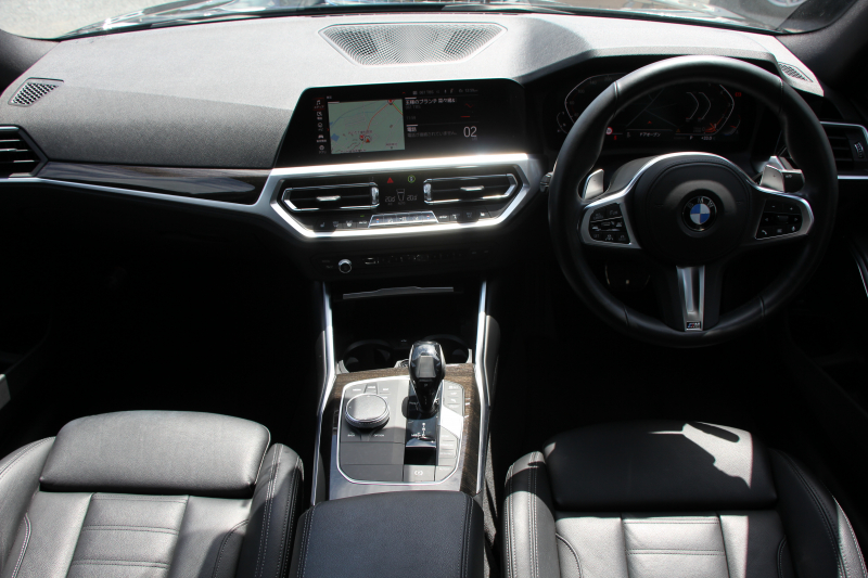 BMW 3シリーズ 330i Mｽﾎﾟｰﾂ ﾊｲﾗｲﾝ ｺﾝﾌｫｰﾄP 高出力 258馬力 ﾋｰﾀｰ黒革 追従ACC ｽﾃｱﾘﾝｸﾞｻﾎﾟｰﾄ ﾌﾙｾｸﾞTV 360度ｶﾒﾗ Pｱｼｽﾄﾌﾟﾗｽ 19AW LEDﾍｯﾄﾞﾗｲﾄ Mｽﾎﾟｰﾂﾌﾞﾚｰｷ ﾀｯﾁ画面HDDﾅﾋﾞｱｯﾌﾟﾙｶｰﾌﾟﾚｲ Hifiｽﾋﾟｰｶｰ 電動ﾄﾗﾝｸ ﾜｲﾔﾚｽ充電 2年保証