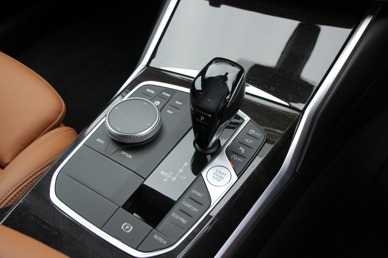 BMW 3シリーズ 320d Xdrive Mｽﾎﾟｰﾂ ﾊｲﾗｲﾝ&ｺﾝﾌｫｰﾄP 4WD ｺﾆｬｯｸﾚｻﾞｰ ｼｰﾄﾋｰﾀｰ ｵﾌﾟｼｮﾝ19AW Pｱｼｽﾄﾌﾟﾗｽ 360度ｶﾒﾗ BMWﾗｲﾌﾞｺｯｸﾋﾟｯﾄﾞﾀｯﾁ画面HDDﾅﾋﾞApplecarplay ﾜｲﾔﾚｽ充電 LEDﾍｯﾄﾞﾗｲﾄ ｵｰﾄﾊｲﾋﾞｰﾑ 追従ACC 電動ﾄﾗﾝｸ Hi-fiｽﾋﾟｰｶｰ 2年保証