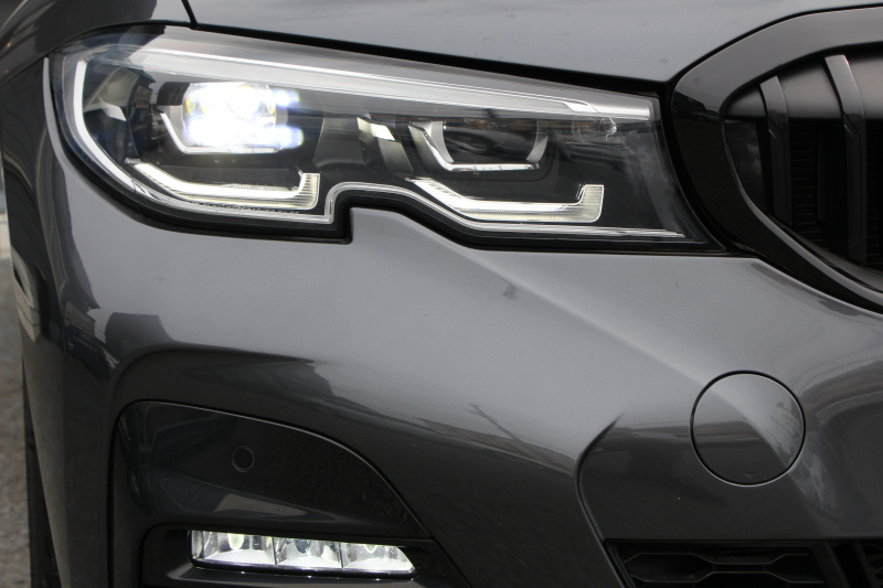 BMW 3シリーズ 320d Xdrive Mｽﾎﾟｰﾂ ﾊｲﾗｲﾝ&ｺﾝﾌｫｰﾄP 4WD ｺﾆｬｯｸﾚｻﾞｰ ｼｰﾄﾋｰﾀｰ ｵﾌﾟｼｮﾝ19AW Pｱｼｽﾄﾌﾟﾗｽ 360度ｶﾒﾗ BMWﾗｲﾌﾞｺｯｸﾋﾟｯﾄﾞﾀｯﾁ画面HDDﾅﾋﾞApplecarplay ﾜｲﾔﾚｽ充電 LEDﾍｯﾄﾞﾗｲﾄ ｵｰﾄﾊｲﾋﾞｰﾑ 追従ACC 電動ﾄﾗﾝｸ Hi-fiｽﾋﾟｰｶｰ 2年保証