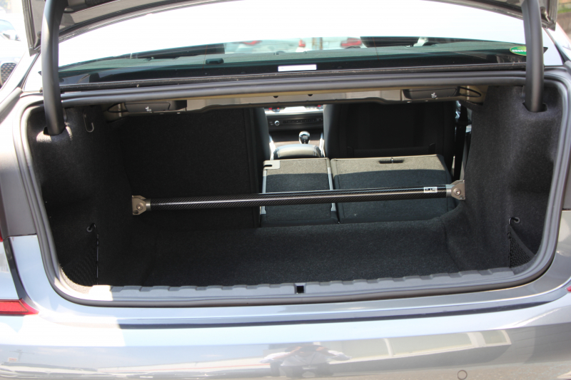 BMW 3シリーズ 330i Mｽﾎﾟｰﾂ ﾃﾞﾋﾞｭｰ&ｺﾝﾌｫｰﾄP ｻﾝﾙｰﾌ 258馬力 ﾋｰﾀｰ黒革 専用青ｽﾃｯﾁ 追従ACC ｽﾃｱｻﾎﾟｰﾄ ｵﾌﾟｼｮﾝ19AW Mｽﾎﾟｰﾂﾌﾞﾚｰｷ LEDﾍｯﾄﾞﾗｲﾄ ｵｰﾄﾊｲﾋﾞｰﾑ 360度ｶﾒﾗ 電動ﾄﾗﾝｸ Hi-fiｽﾋﾟｰｶｰ ﾗｲﾌﾞｺｯｸﾋﾟｯﾄﾞﾌﾞﾗｯｸｷﾄﾞﾆｰｸﾞﾘﾙ 2年保証