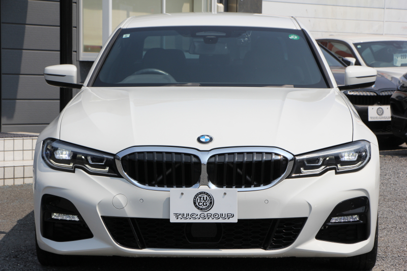 BMW 3シリーズ 320i Mｽﾎﾟｰﾂ ｺﾝﾌｫｰﾄP ｼｰﾄﾋｰﾀｰ 追従ACC ｽﾃｱﾘﾝｸﾞｻﾎﾟｰﾄ BMWﾗｲﾌﾞｺｯｸﾋﾟｯﾄﾞLEDﾍｯﾄﾞﾗｲﾄ ｵｰﾄﾊｲﾋﾞｰﾑ ﾜｲﾔﾚｽ充電 ｱﾝﾋﾞｴﾝﾄﾗｲﾄ ﾊｰﾌﾚｻﾞｰ 電動ﾄﾗﾝｸ 3ｿﾞｰﾝｴｱｺﾝ ｱｯﾌﾟﾙｶｰﾌﾟﾚｲ ﾀｯﾁ画面HDDﾅﾋﾞ2年保証